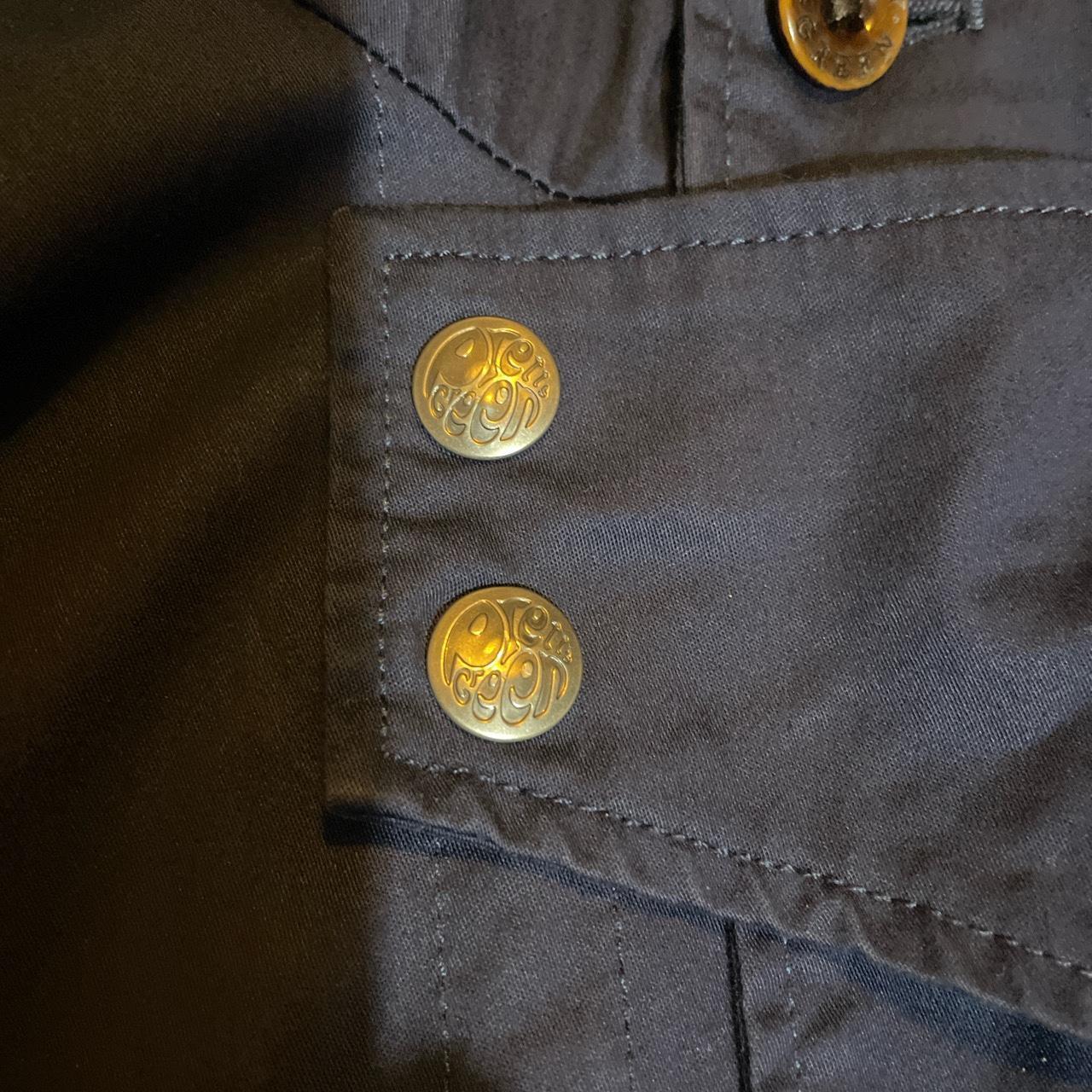 Pretty green Medium perfect condision - Depop