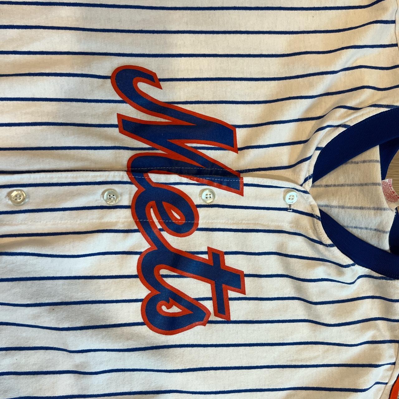 Mets 90s MLB Jersey with a few minor flaws as shown - Depop