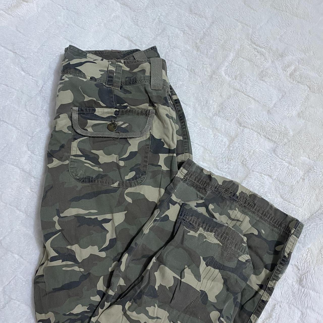 vintage low rise army cargos!! best fit baggy on xs-s - Depop