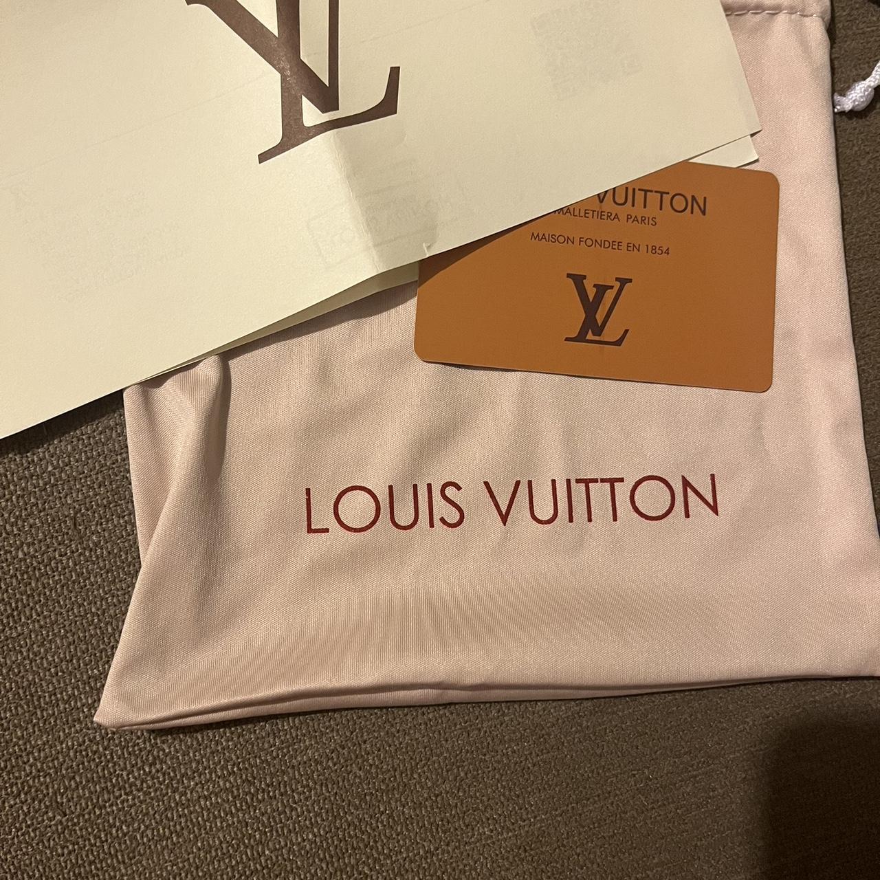 Louis Vuitton belt size 32 #louisvuitton #lv - Depop