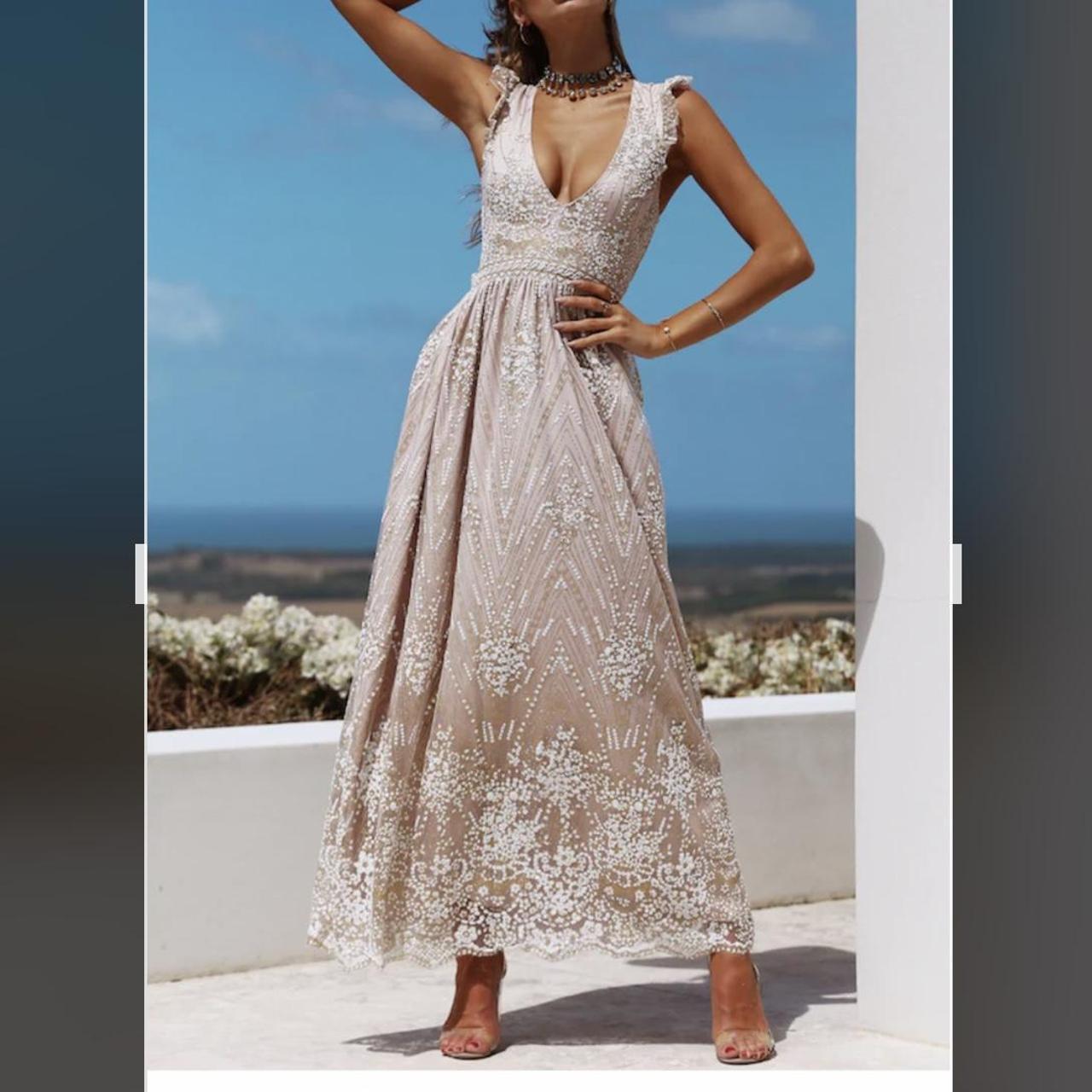 Hello Molly Champagne maxi dress in size small.... Depop