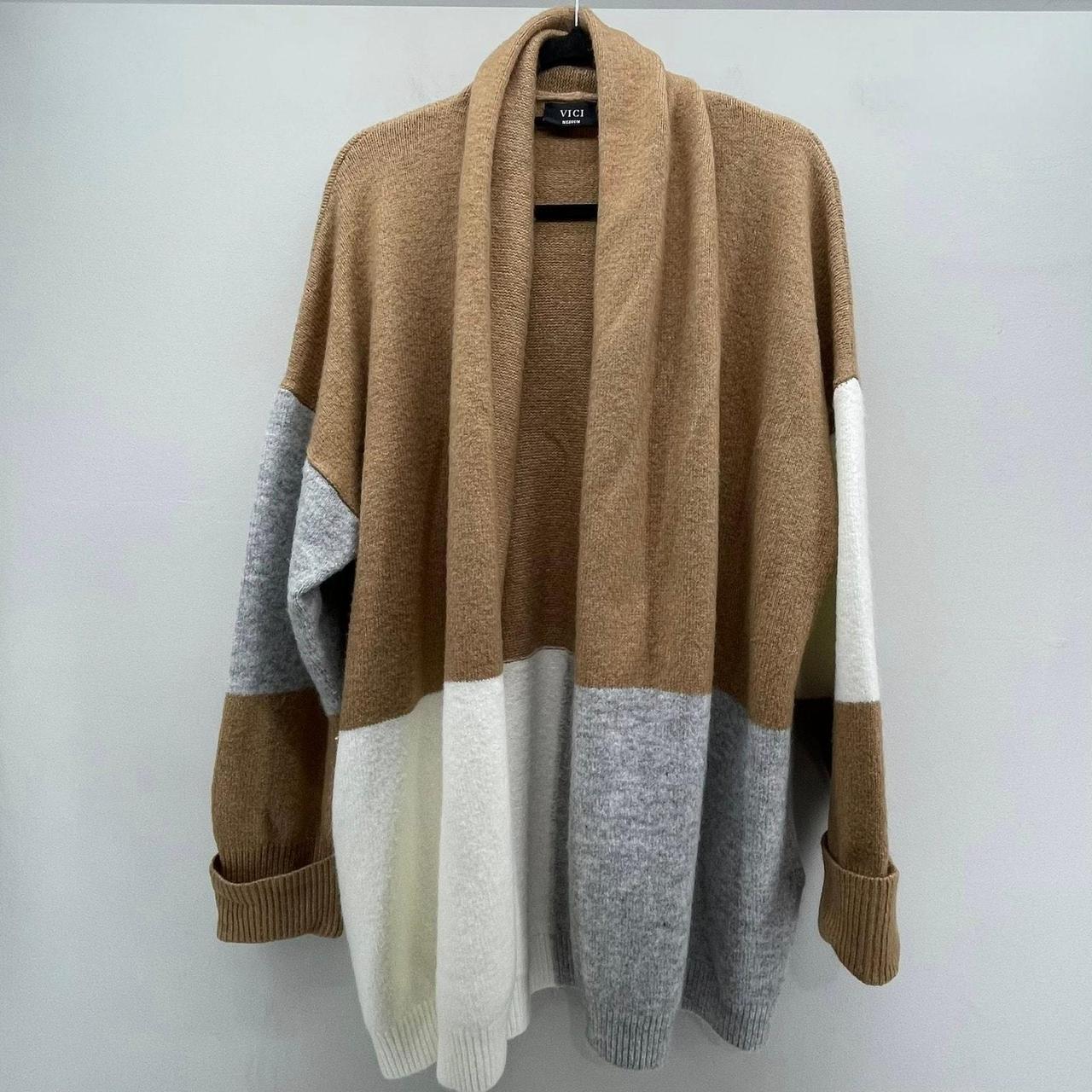 Source Unknown Women's Sweater - Tan/Cream - M – … - image 1