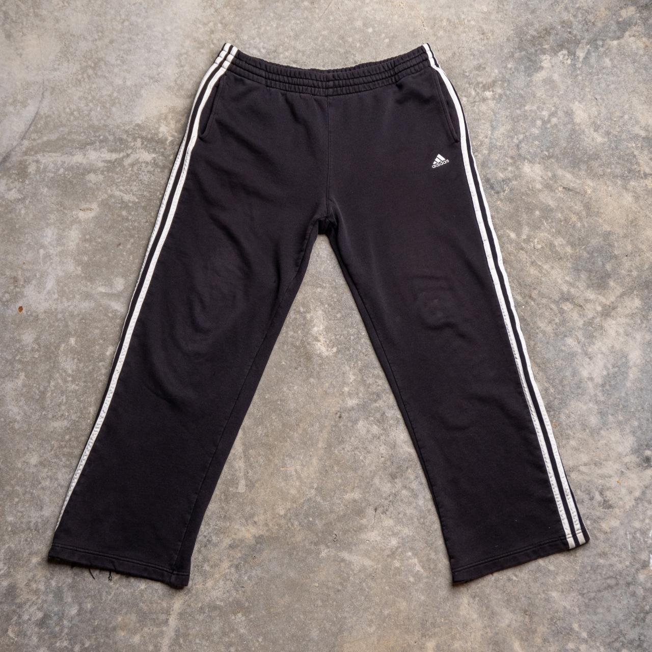 Black Three Stripe Baggy Adidas Sweatpants Size: -