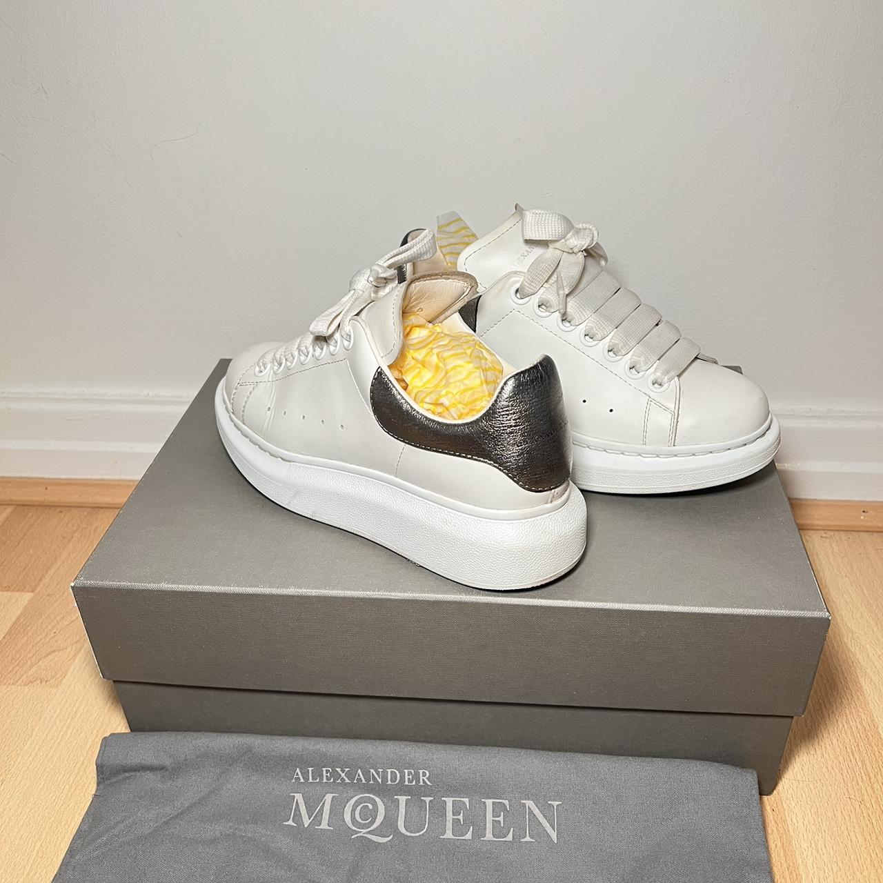 Alexander mcqueen trainers size 3 on sale