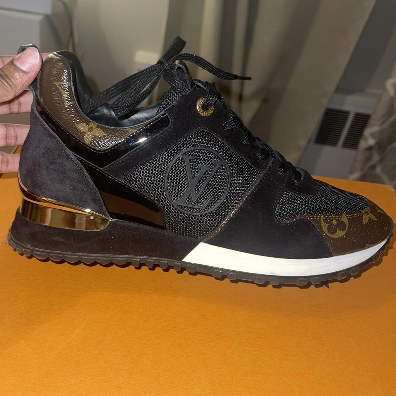 Louis Vuitton sneakers in very good conditions size 7 - Depop
