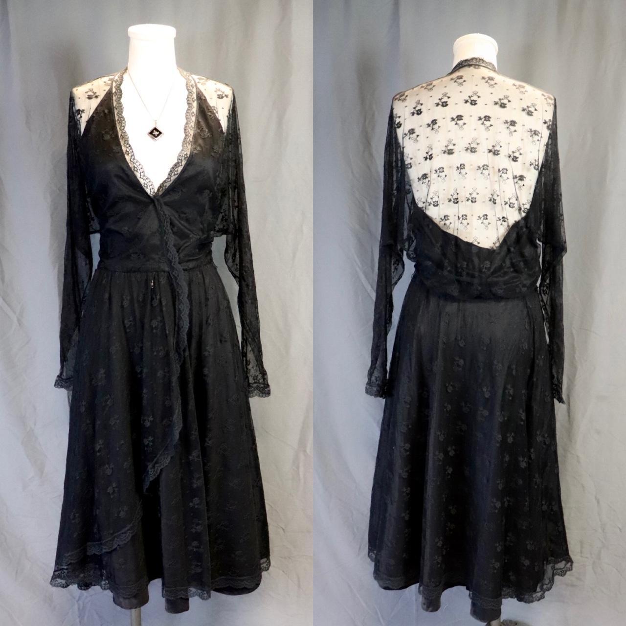 item listed by twitchylamarrvintage