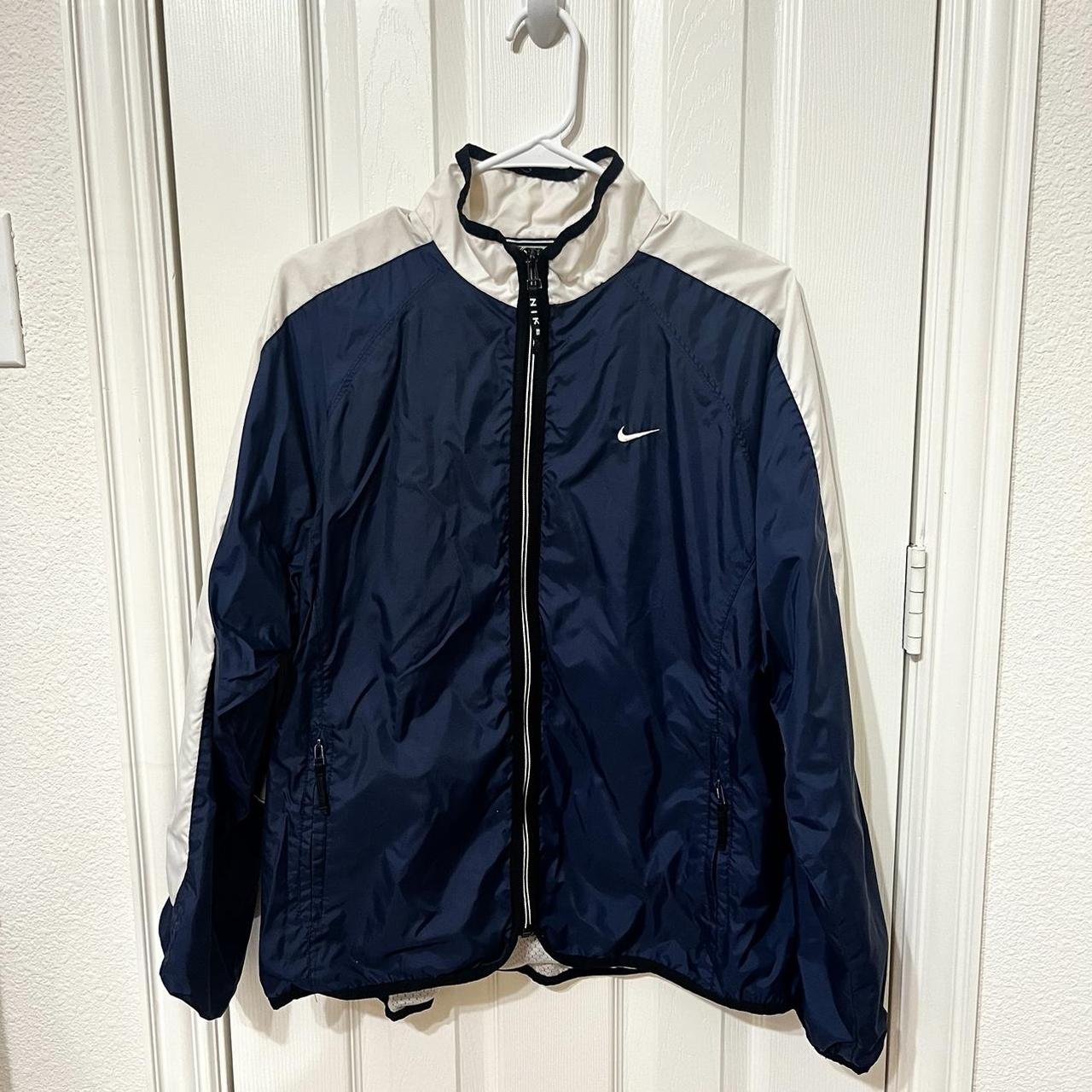 Vintage Nike Windbreaker Y2K Jacket - in navy/white... - Depop