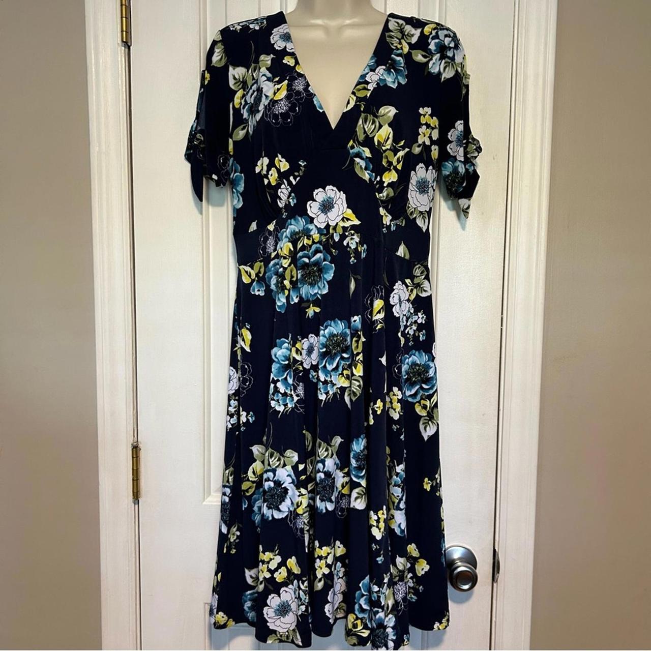 item listed by 3_full_closets