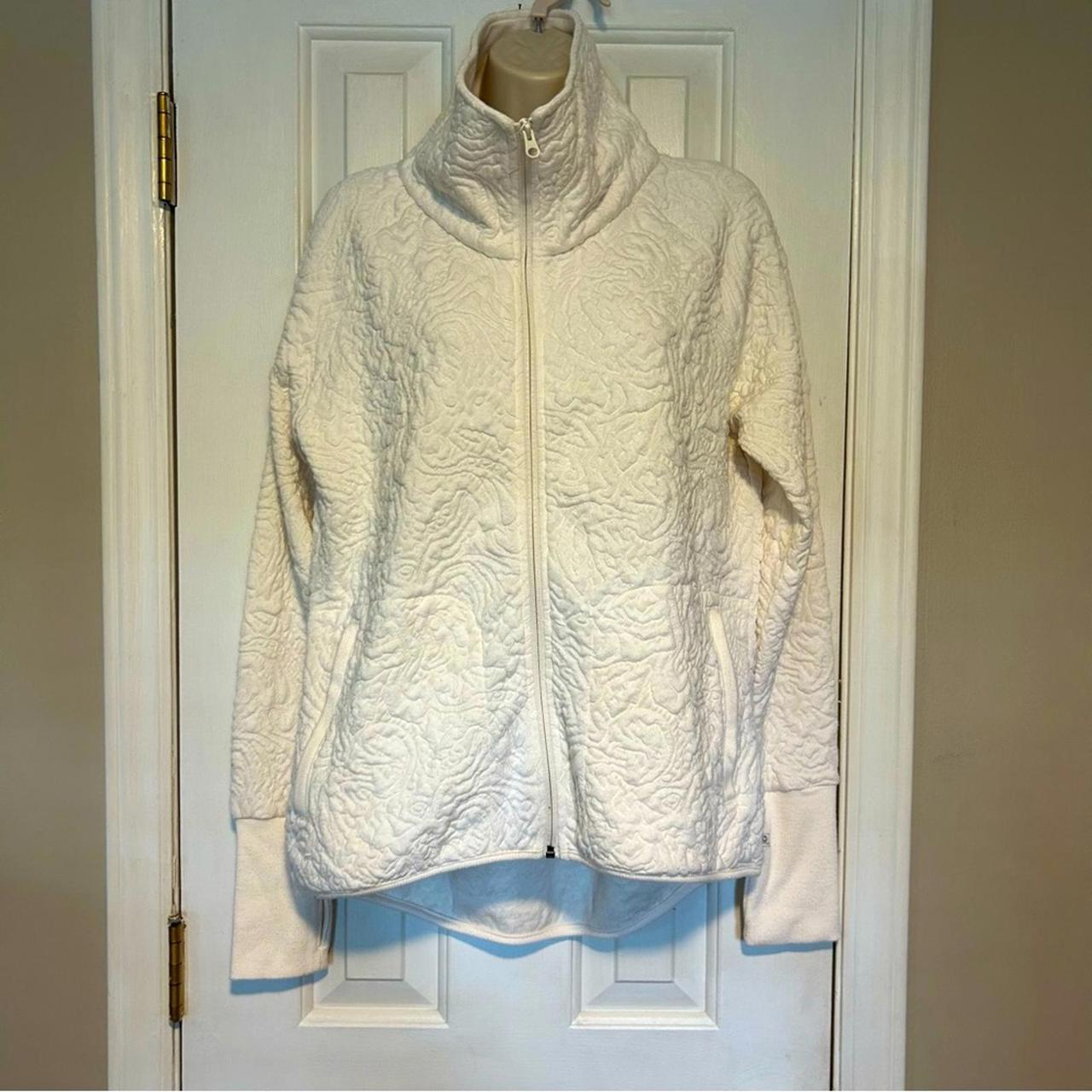 item listed by 3_full_closets