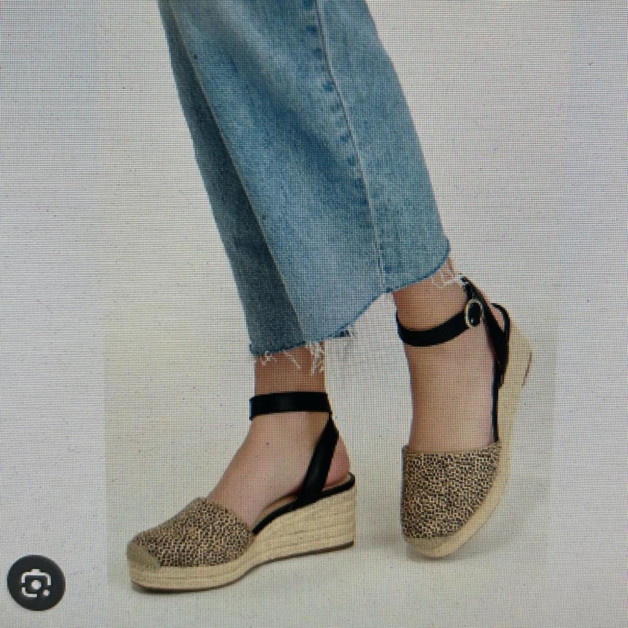 Valentino Garavani Rockstud leather heels
