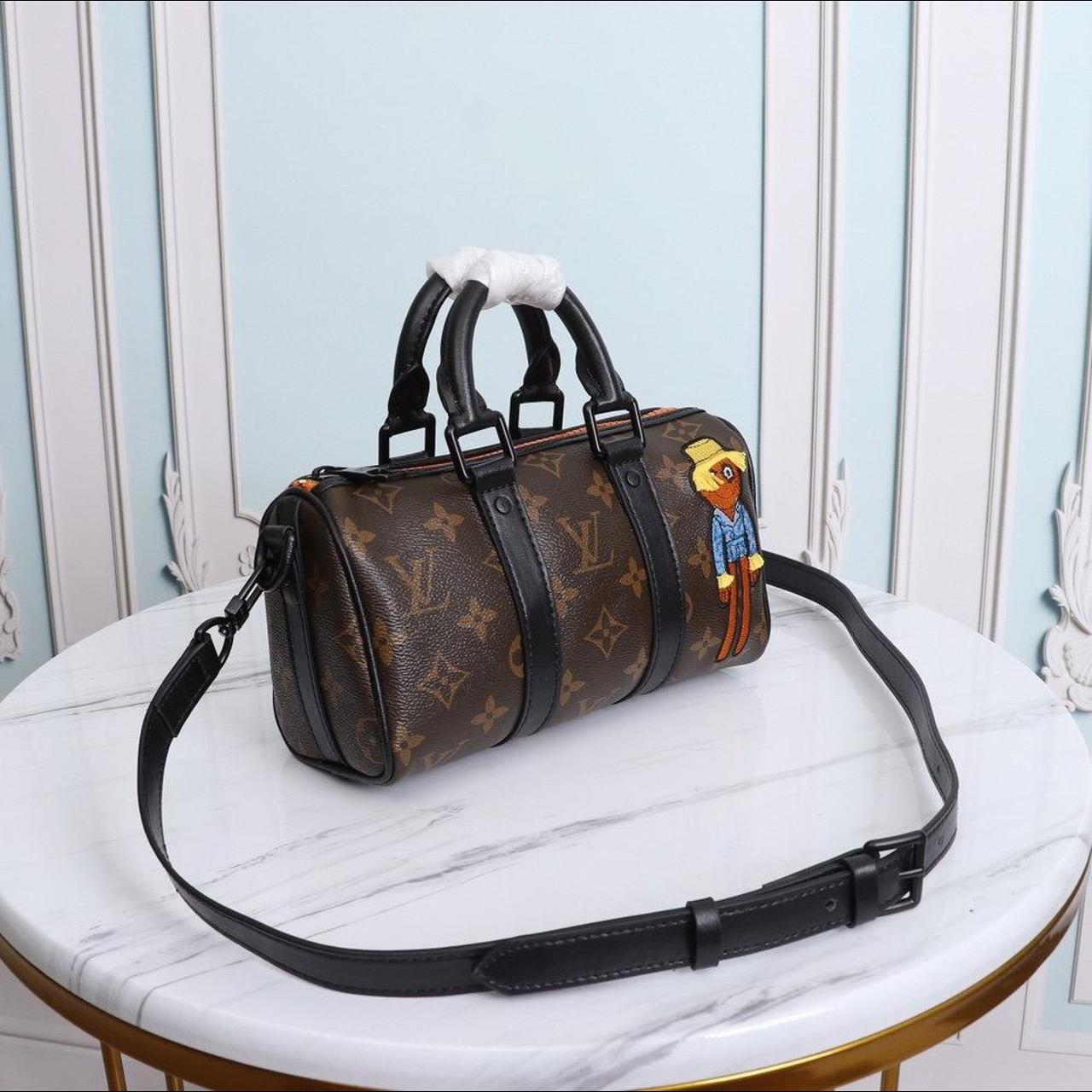 Sac Louis Vuitton Restock toutes les semaines.... Depop