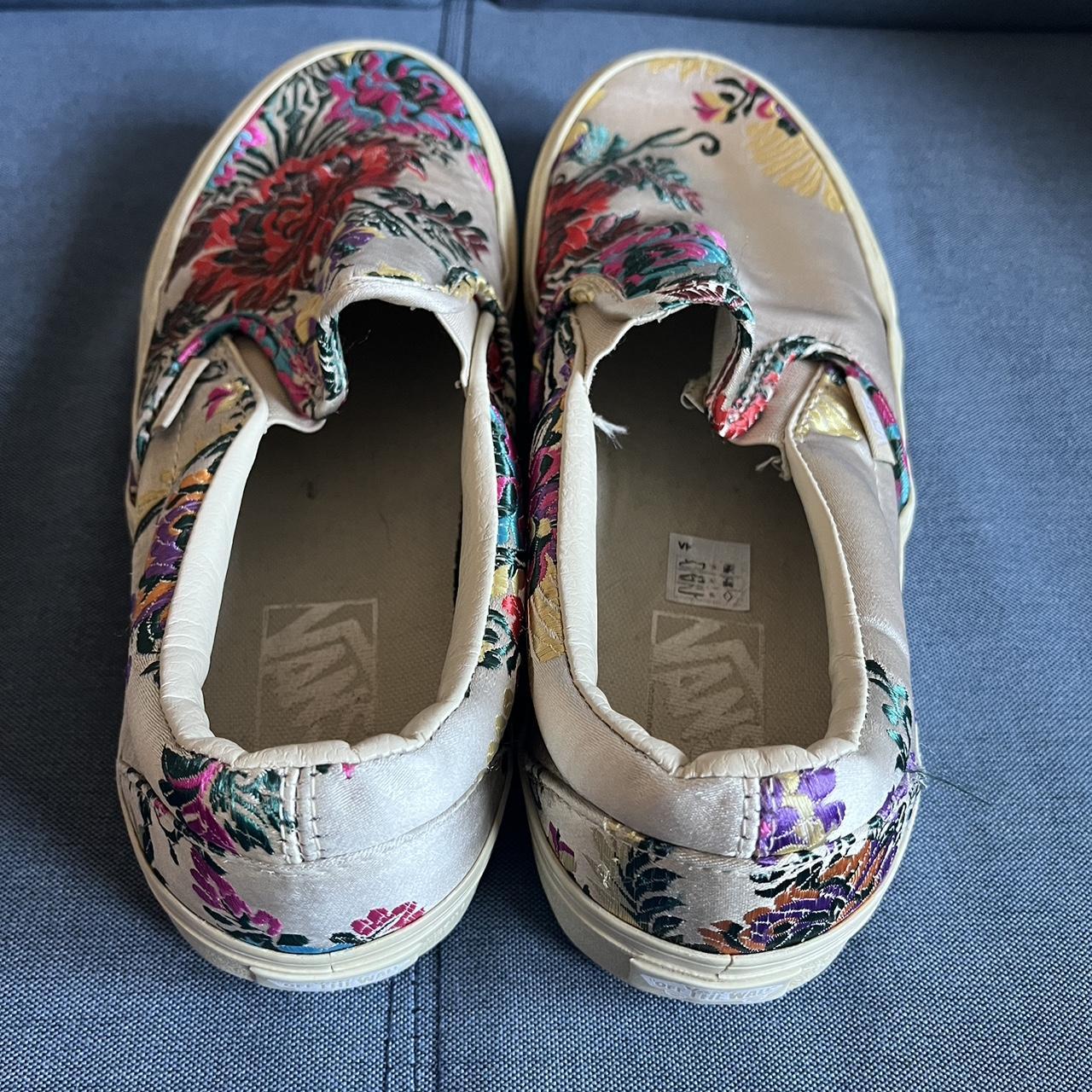 Vans festival satin slip on outlet gold