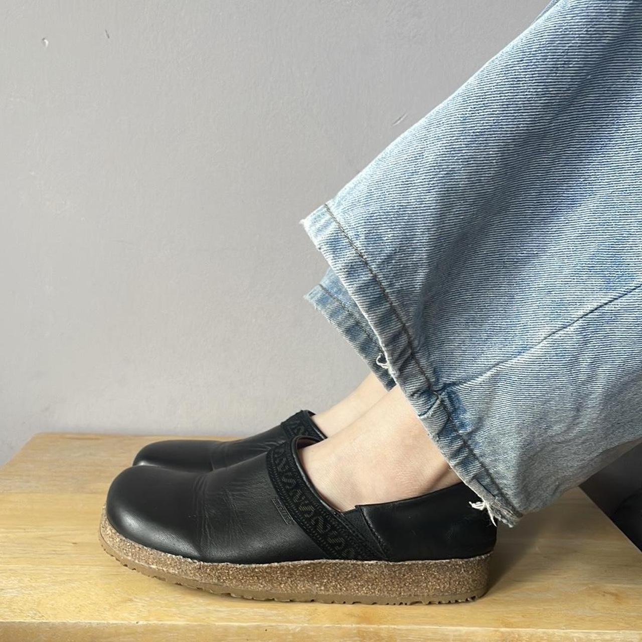item listed by ivstore4