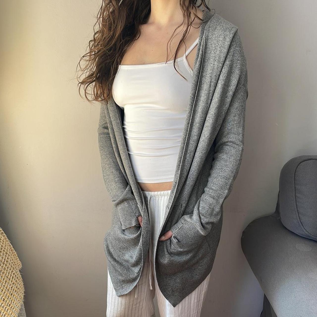 item listed by ivstore4