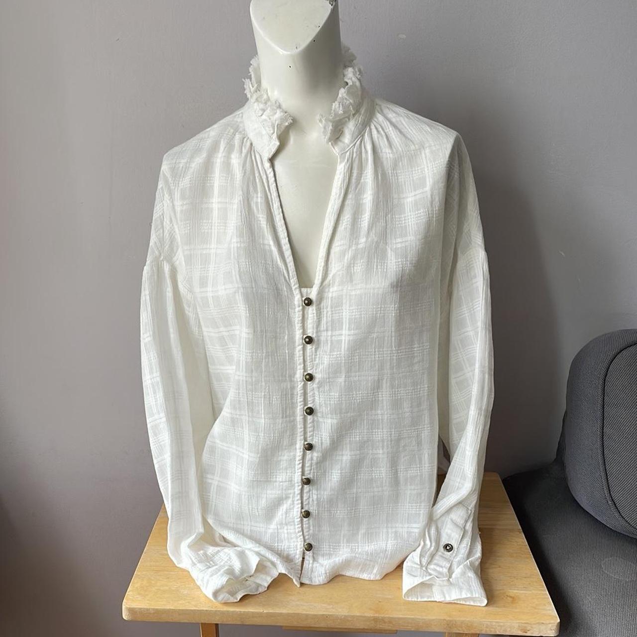 item listed by ivstore4