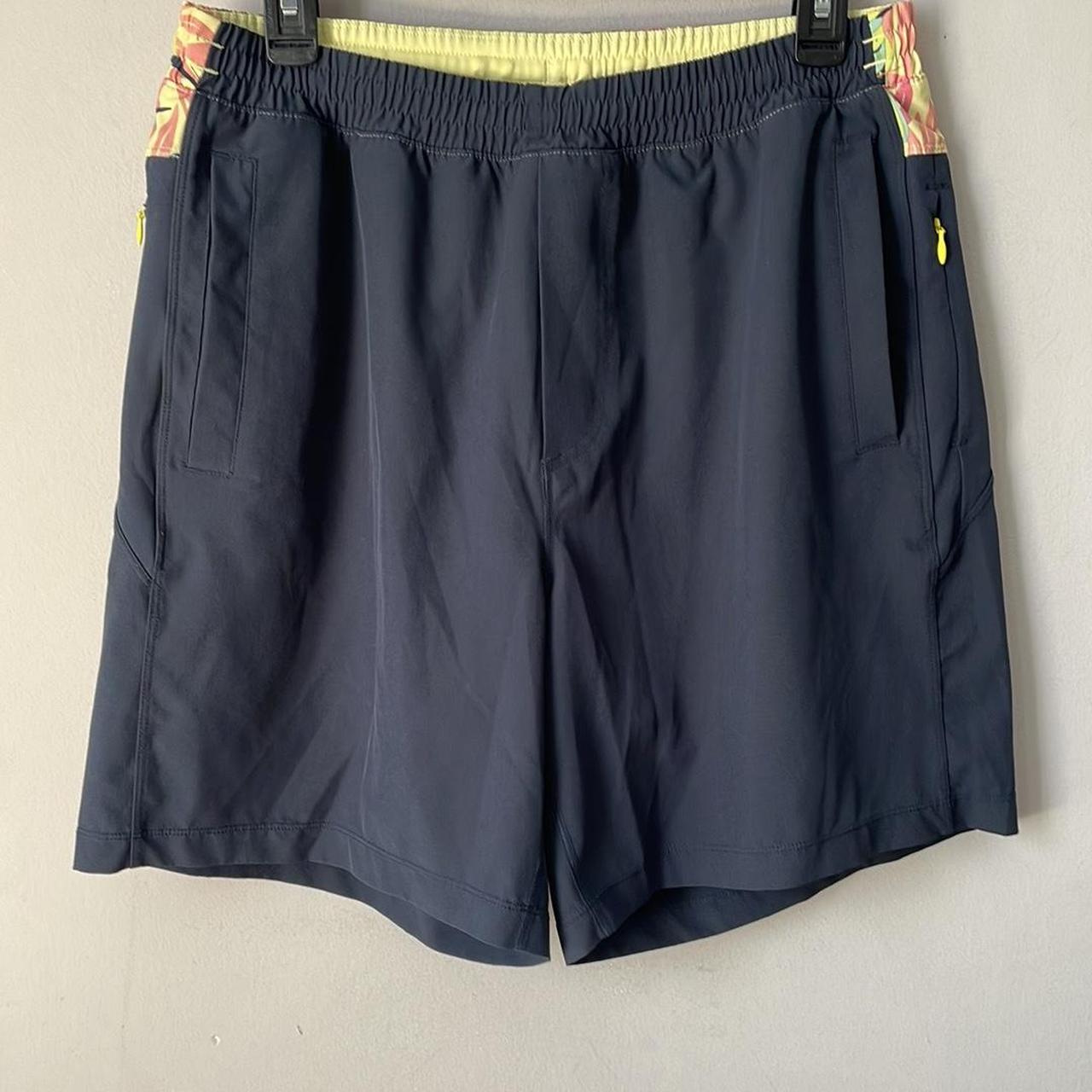 item listed by ivstore4