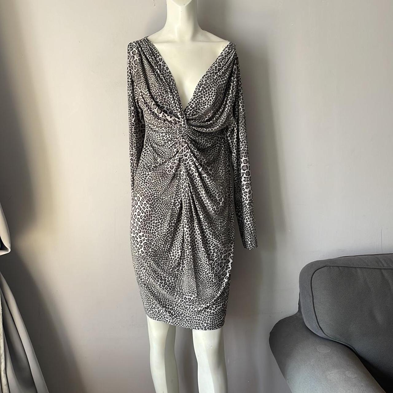 item listed by ivstore4