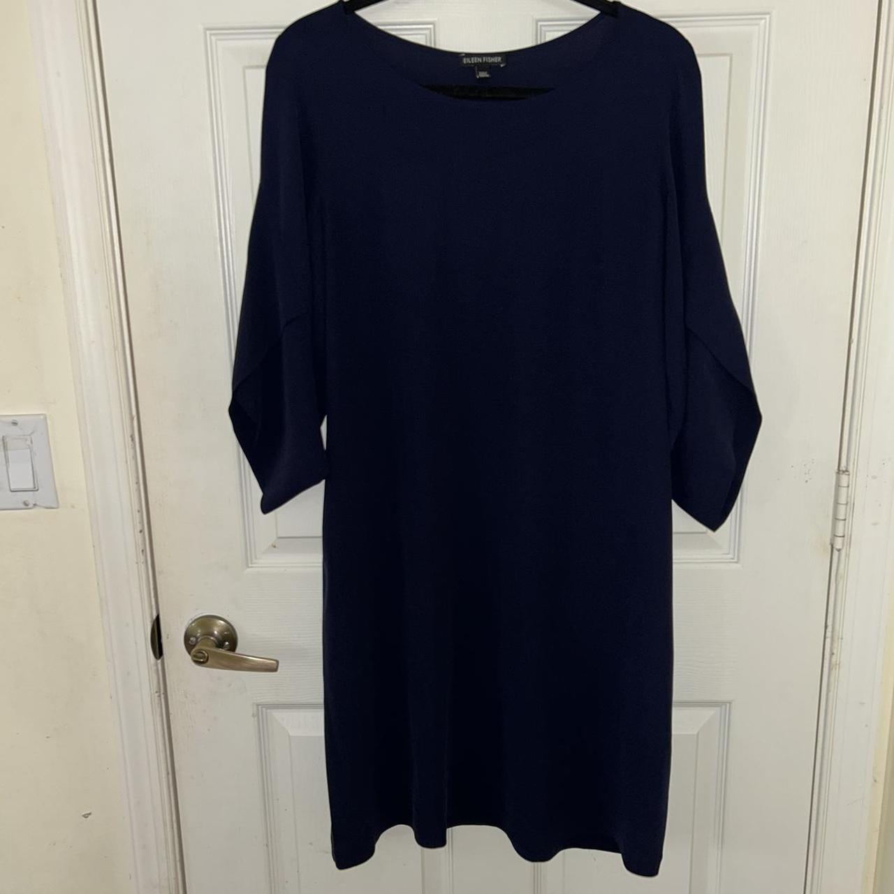 Eileen Fisher Women's Navy and Blue Dress | Depop