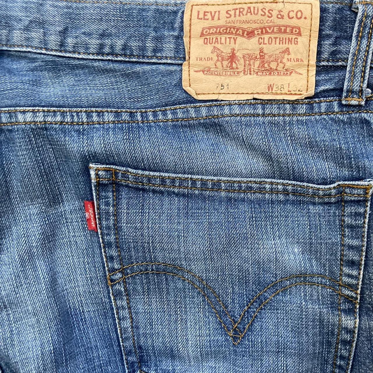 Levi's Men's Blue and Navy Jeans | Depop