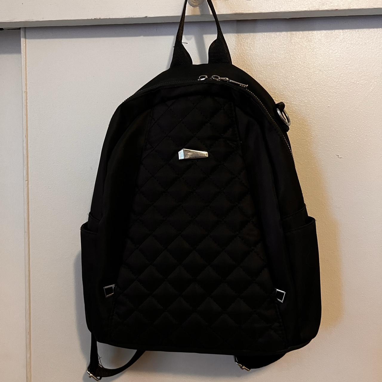 MultiSac mini backpack 🫐has a zipper so it can be - Depop