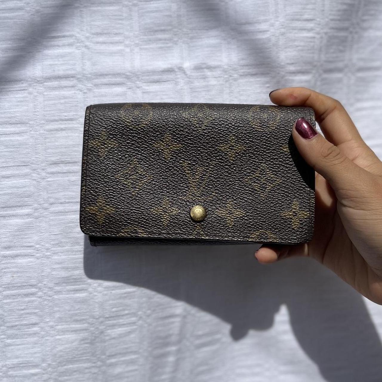 Louis Vuitton wallet - Depop