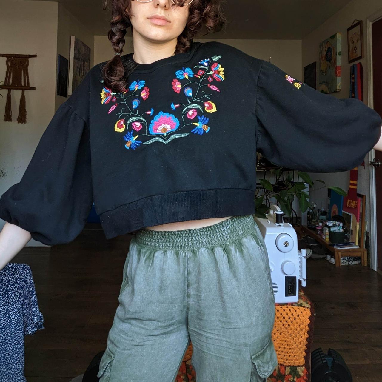 Black cropped sleeved sweater with embroidery I'm - Depop