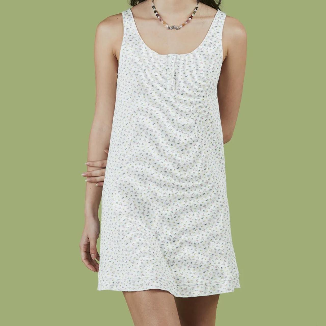 free shipping 🫡💗 unif mela dress in size L!!! worn... Depop