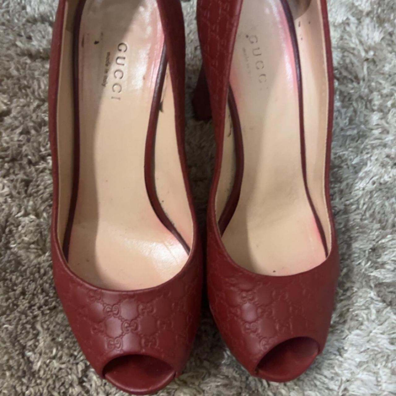 escarpin rouge gucci