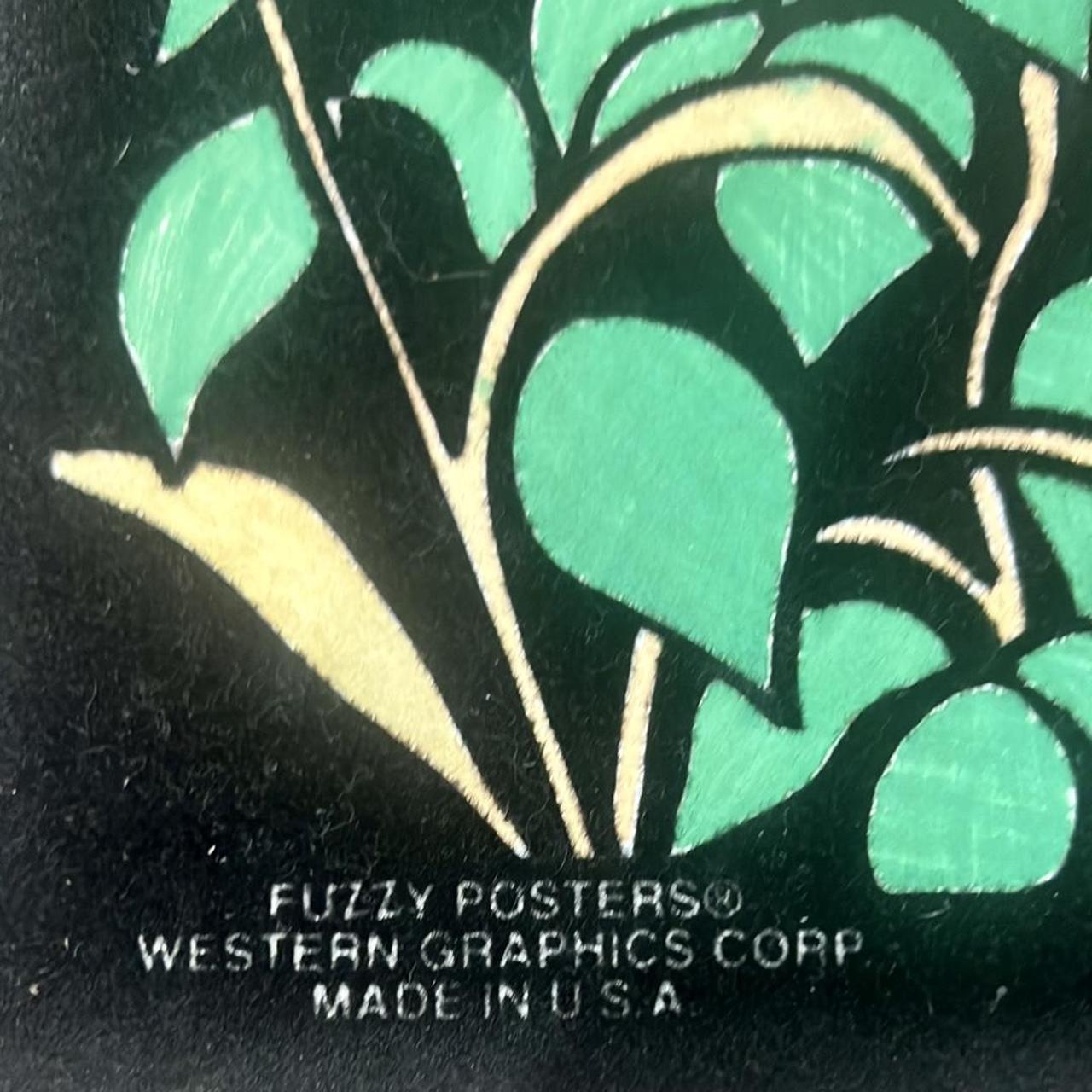 Vtg FUZZY posters WILDLIFE 7079 & BRAVE 7098 Western Graphics Corp Black  Velvet