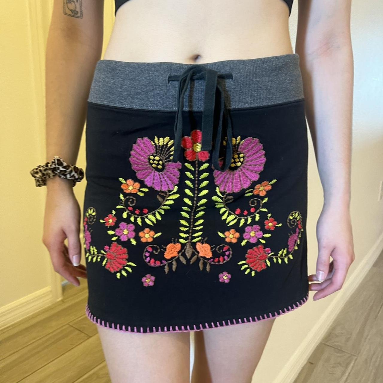 Ivy Jane Floral Embroidered Skirt This Ivy Jane... - Depop