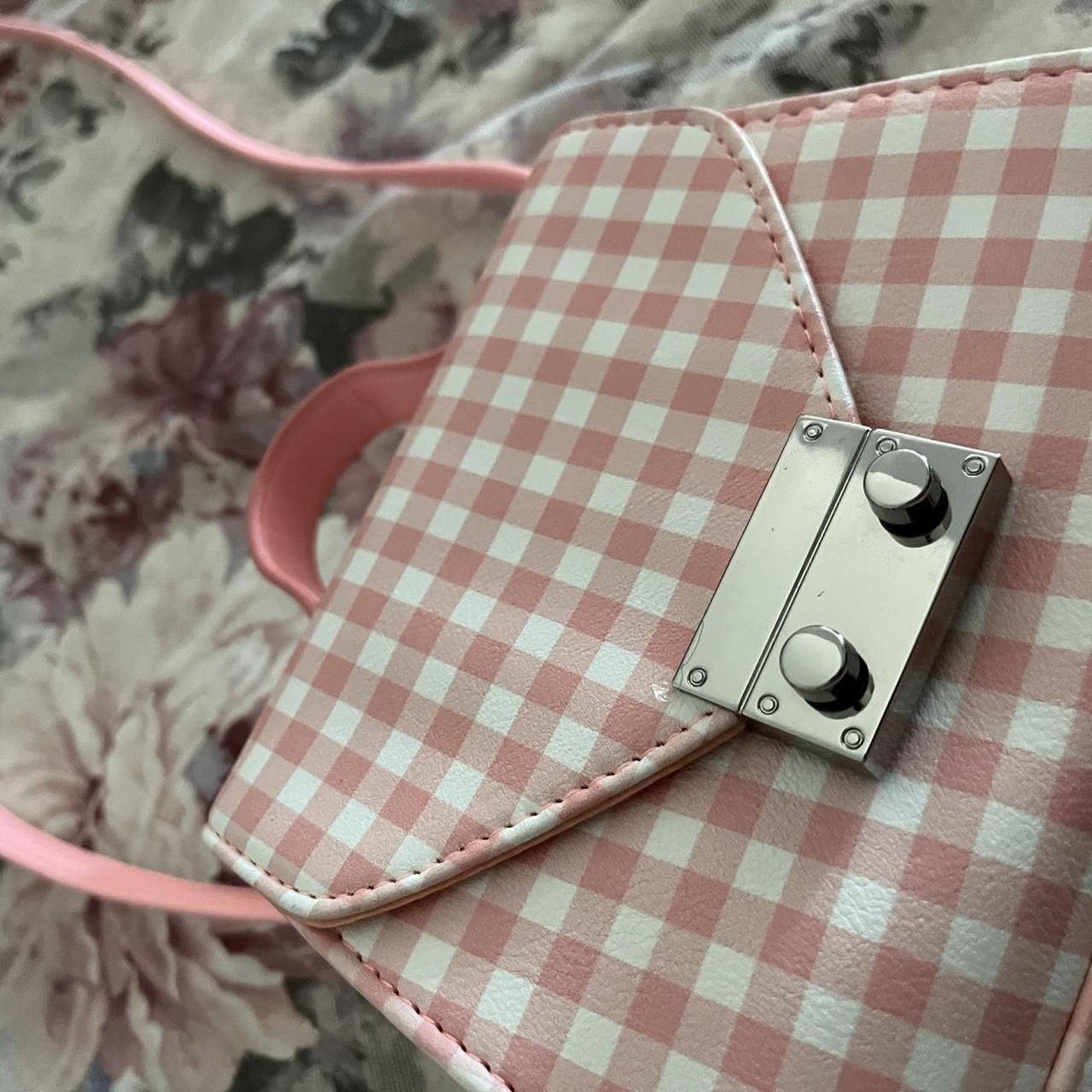 item listed by marrmarrbinkss