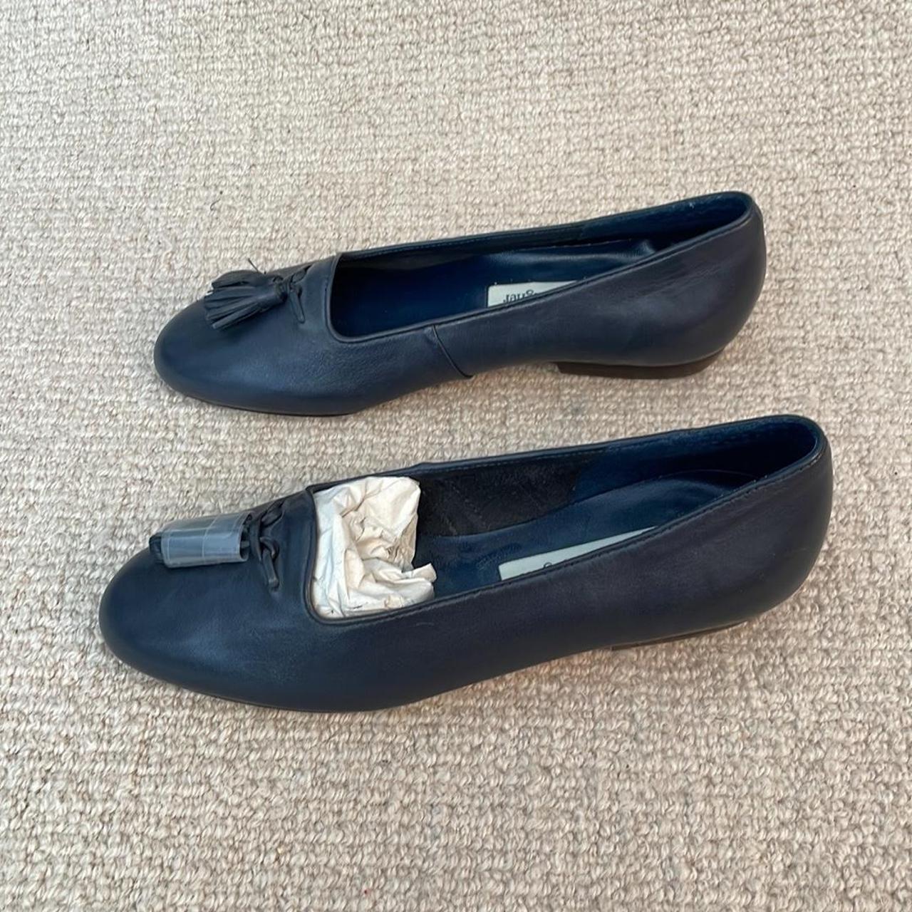 Vintage Etienne Aigner Leather Flats Wendy I with