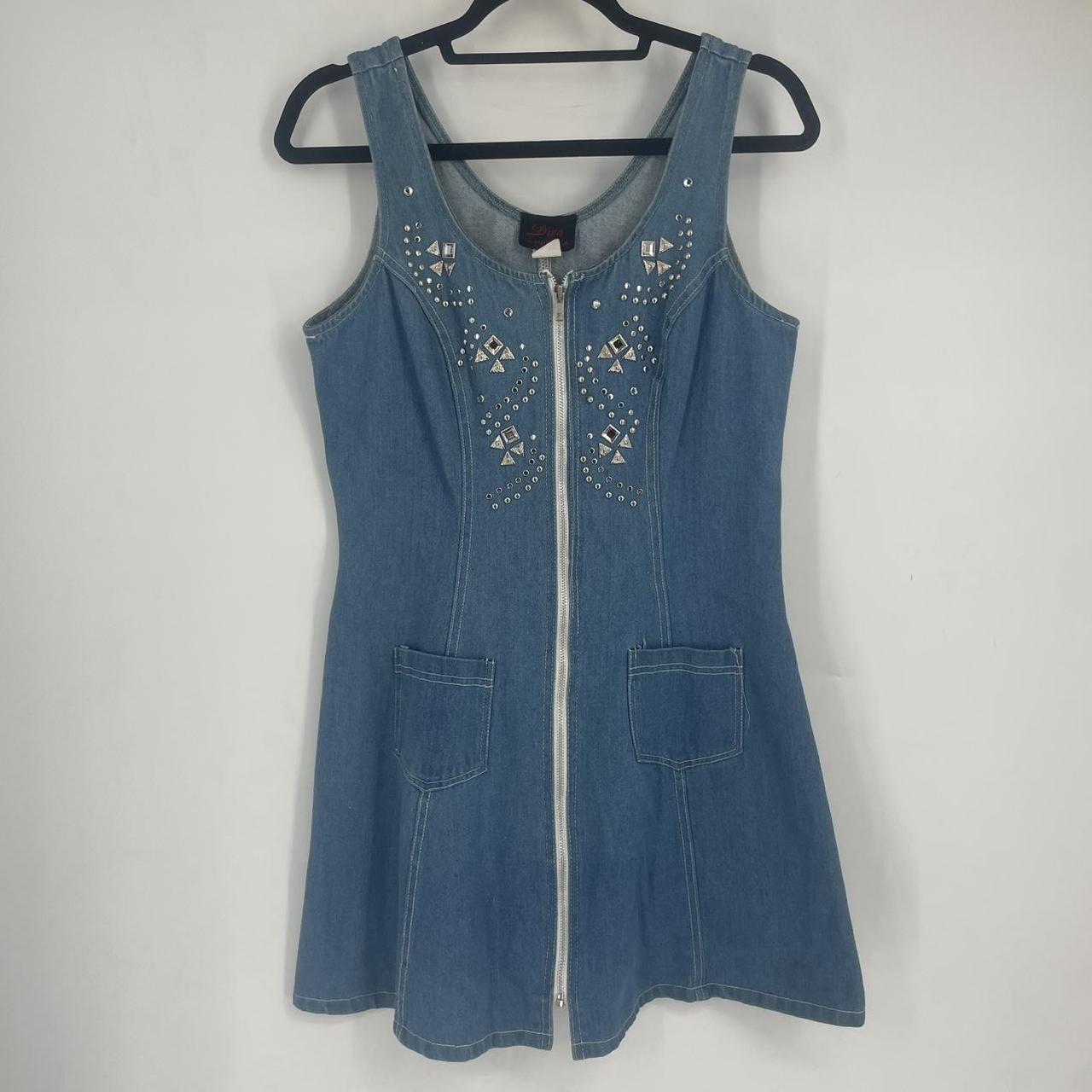 item listed by busylizzyresale