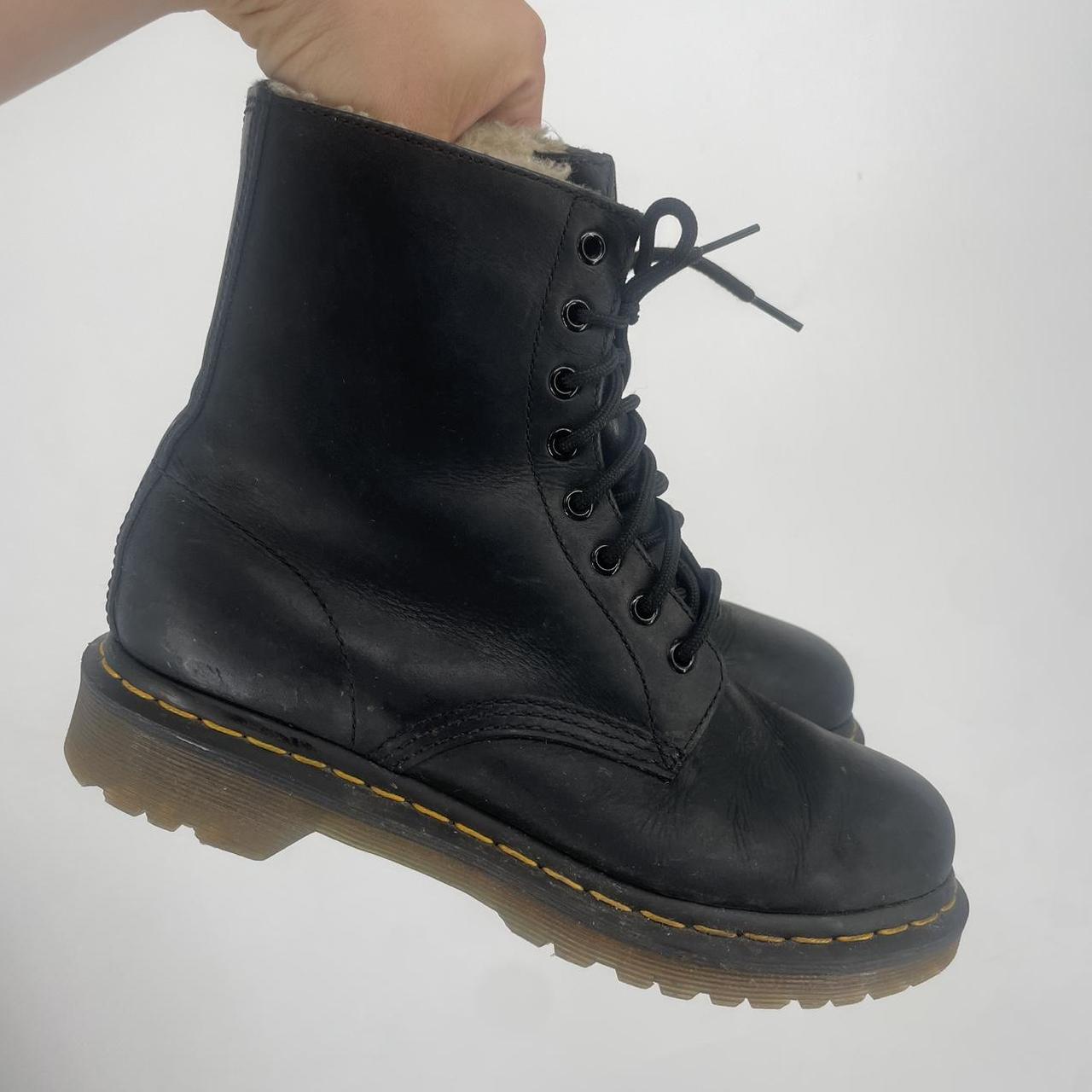 item listed by busylizzyresale