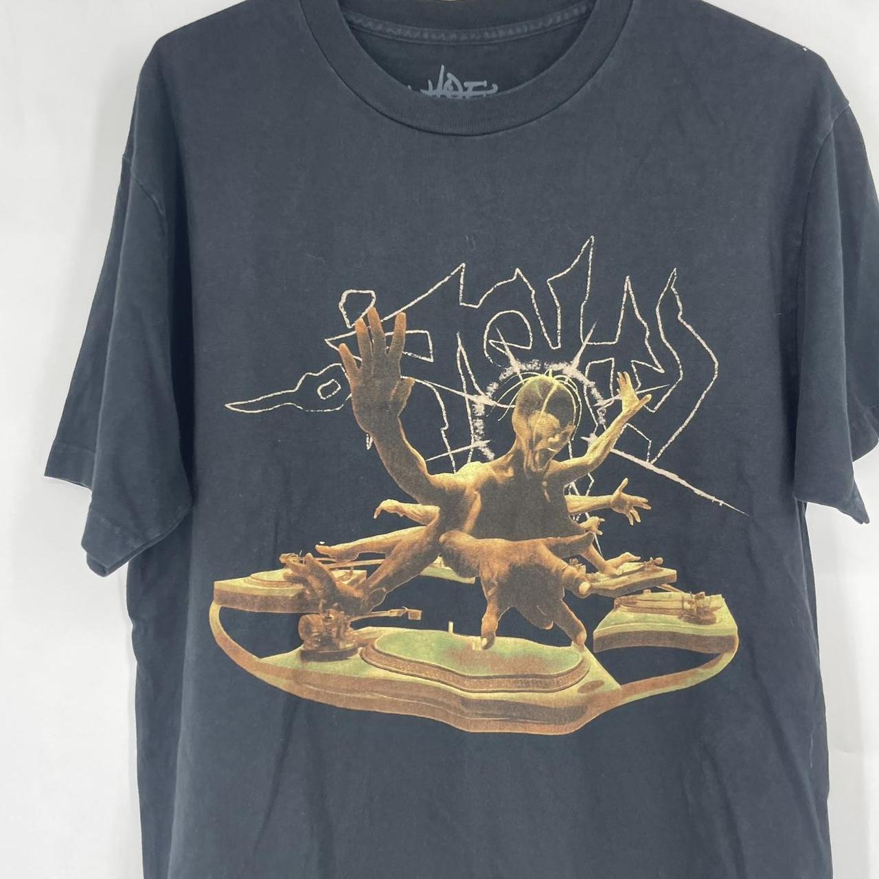 item listed by busylizzyresale