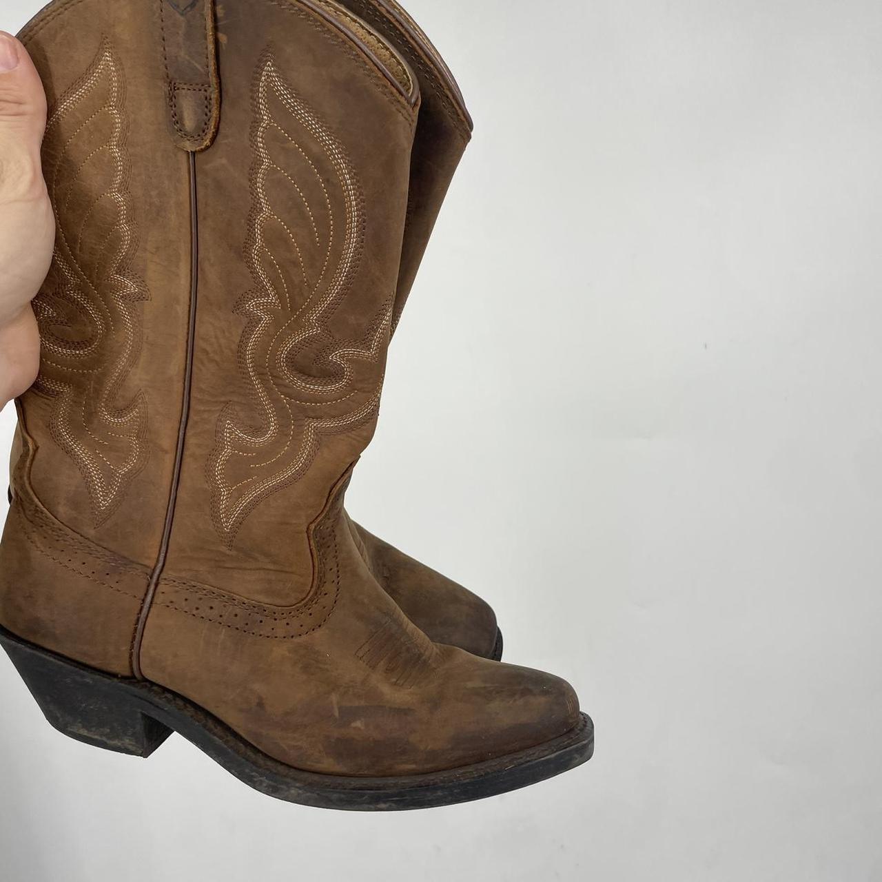 item listed by busylizzyresale