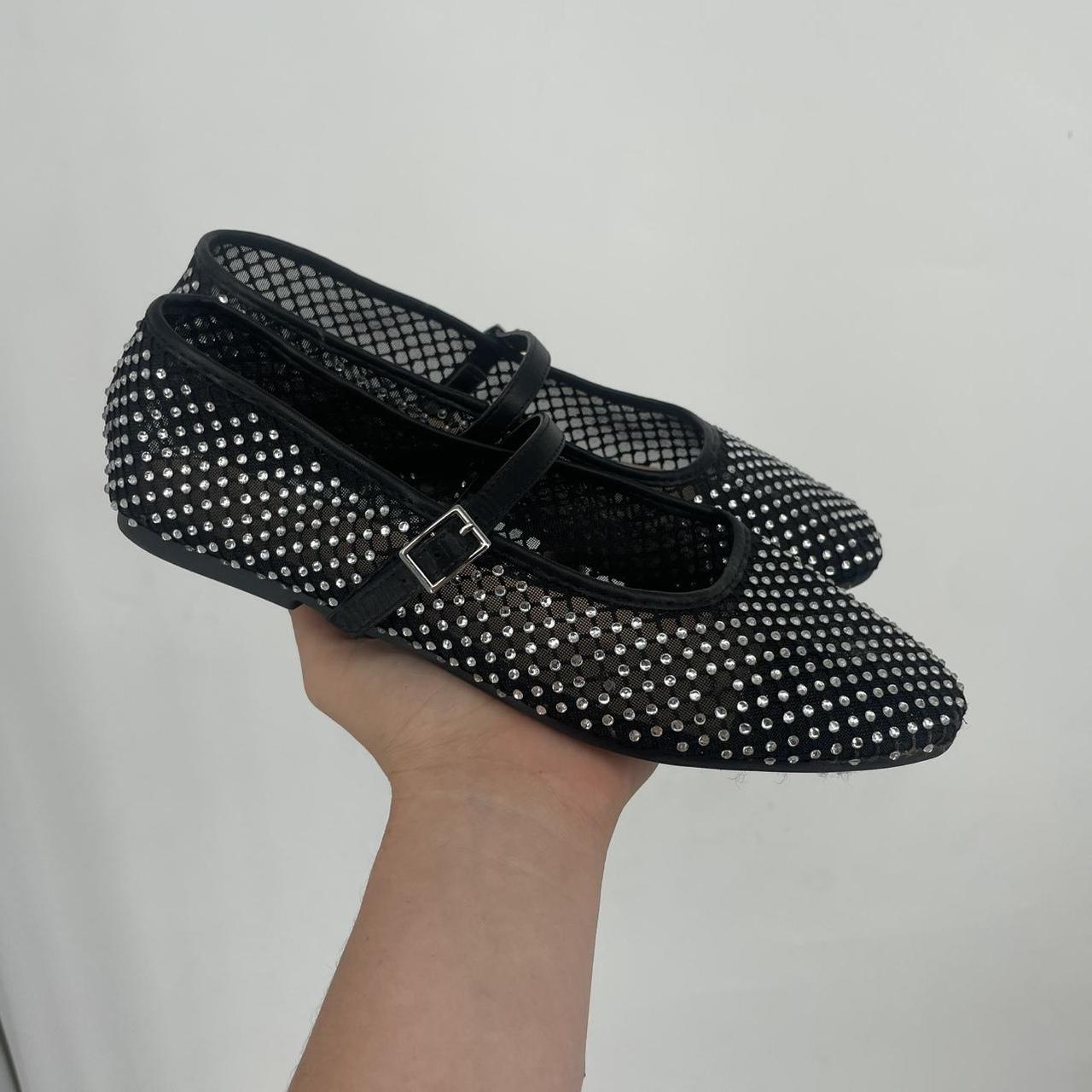 item listed by busylizzyresale