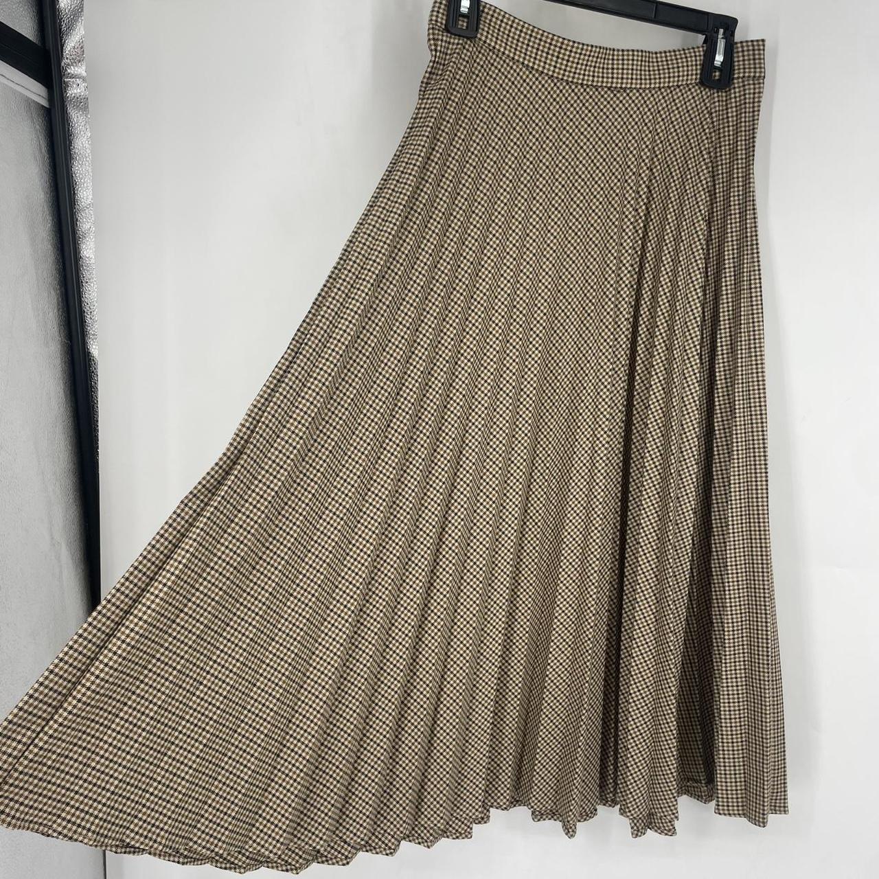 item listed by busylizzyresale