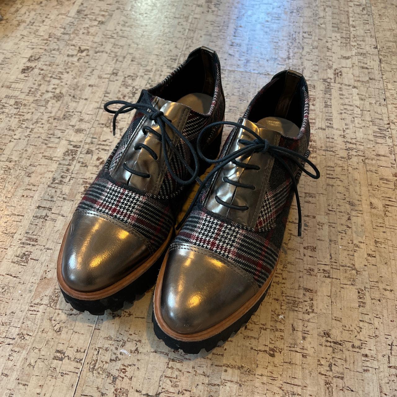 All Black Women's Oxfords