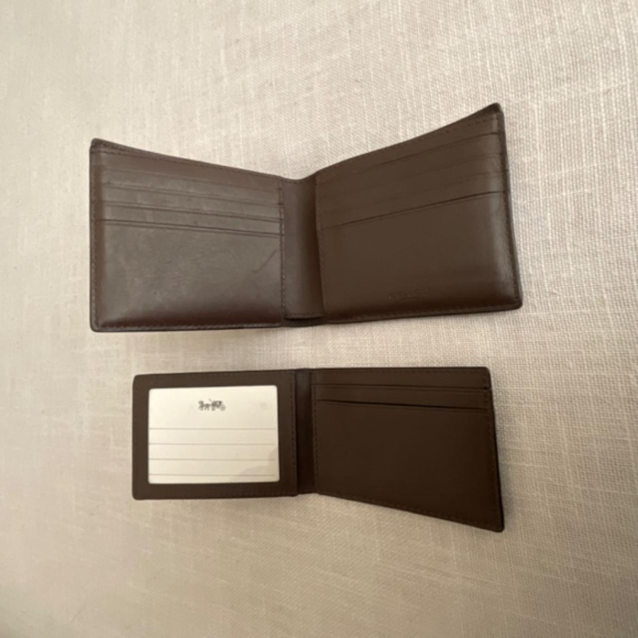 Nwot Coach newest Bifolded Leather Wallet