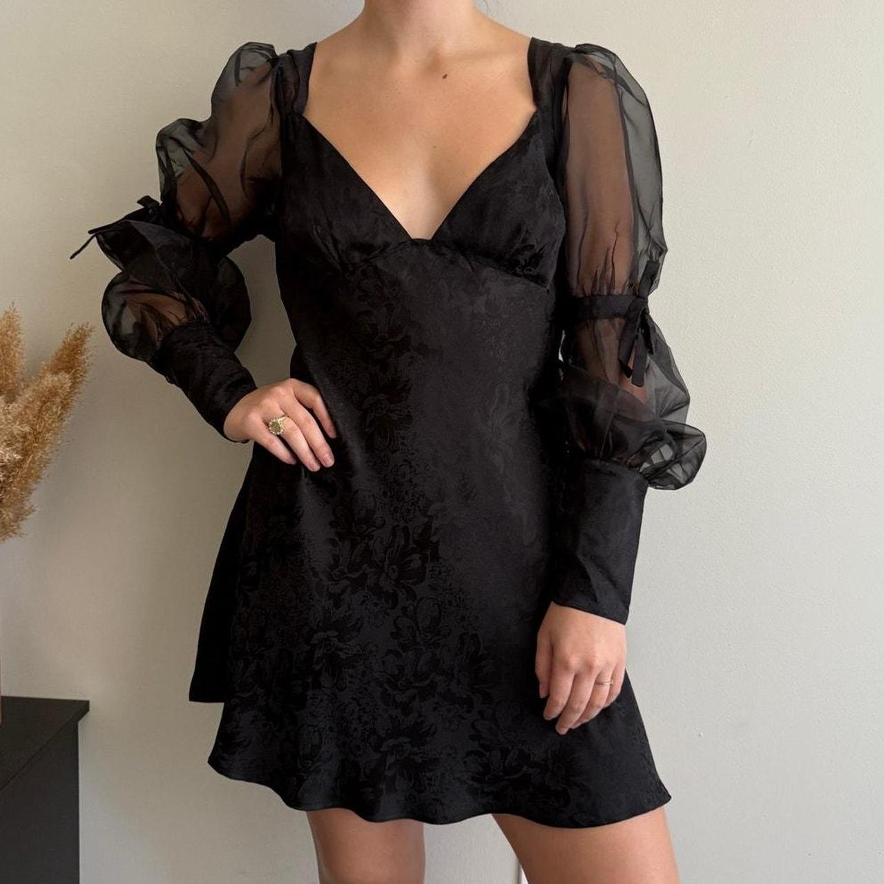 item listed by allthingspinkhoney