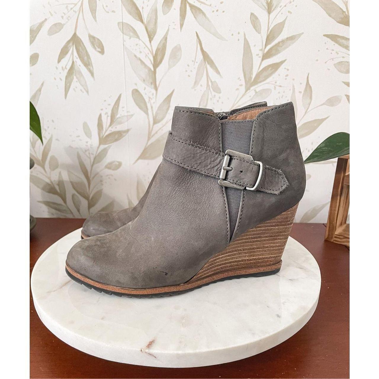 caslon wedge bootie