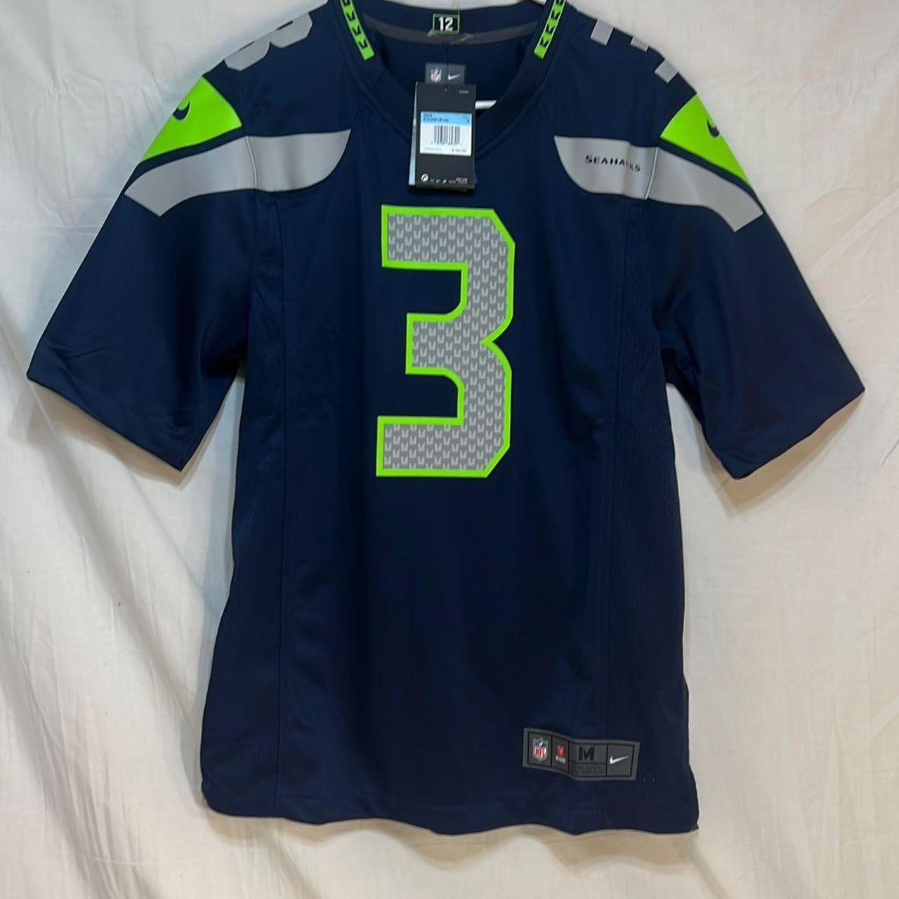 Russell wilson best sale jersey mens medium