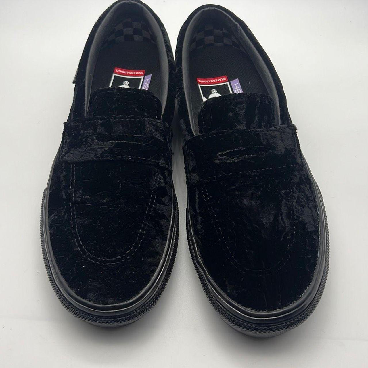 人気のファッションブランド！ Vans Velvet Skate Style 53's Men 4 LEGENDARY GRIP | Depop 靴