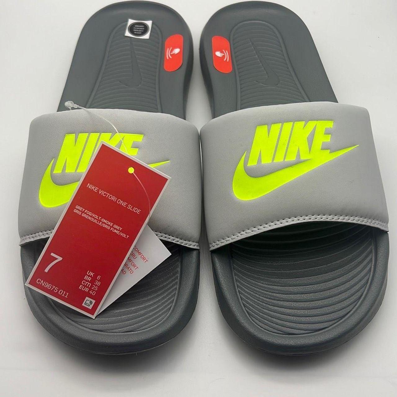 Nike hotsell volt slides