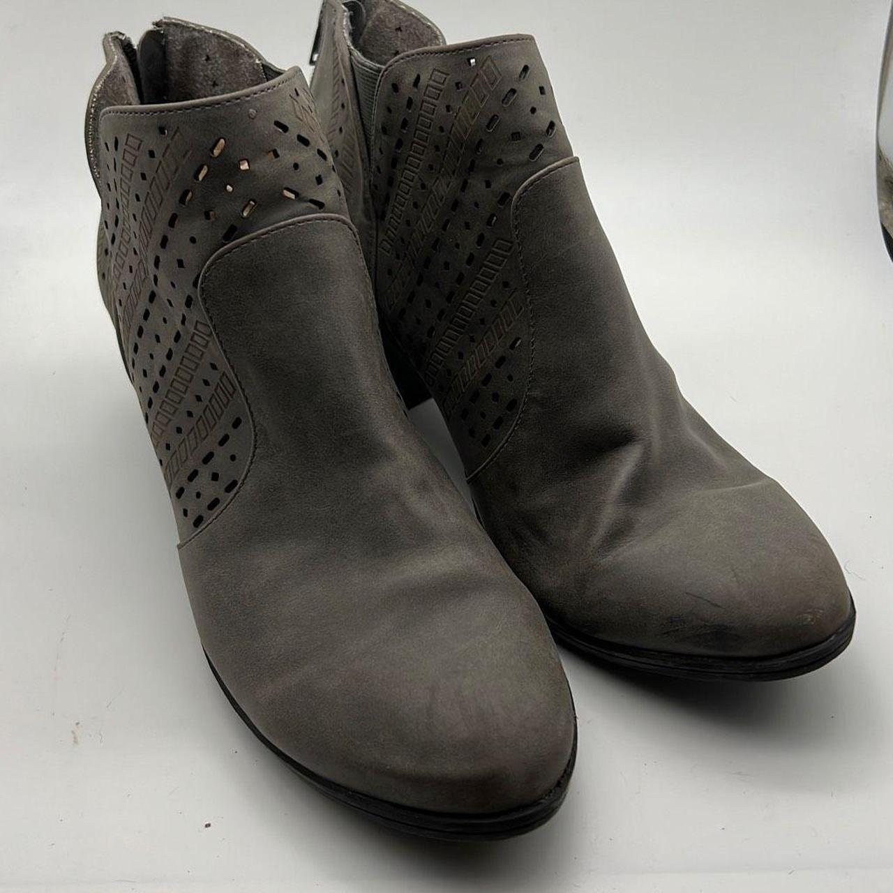 Women's gray 2025 booties size 9