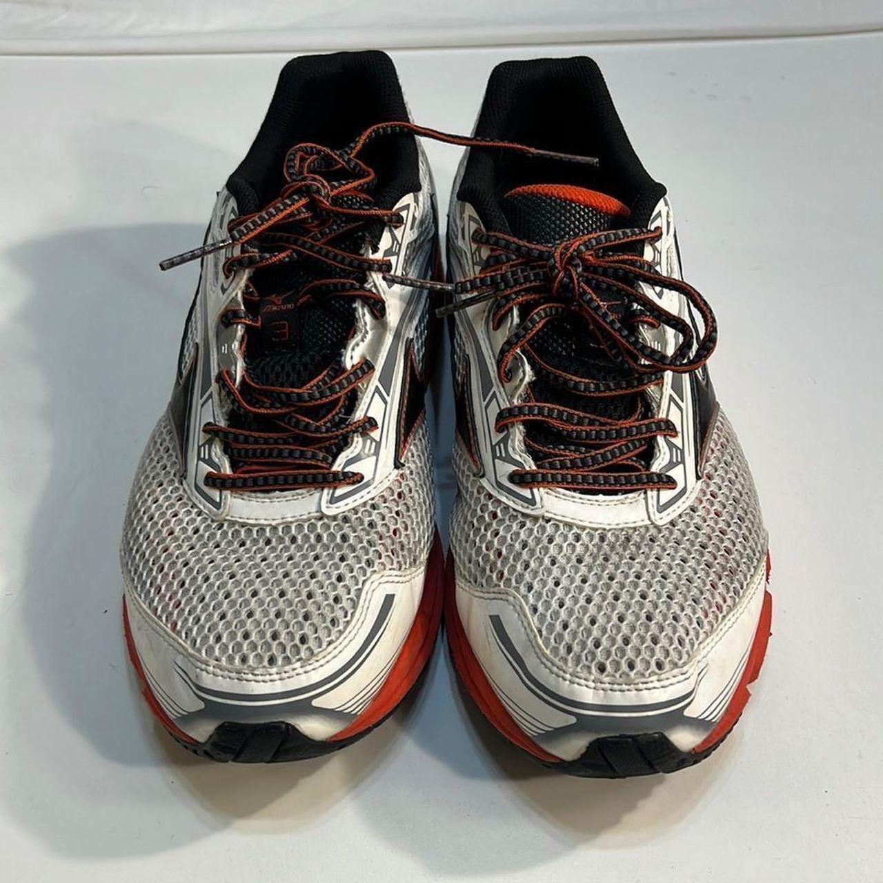 Mizuno mens running shoes-men 10 Mens size... - Depop