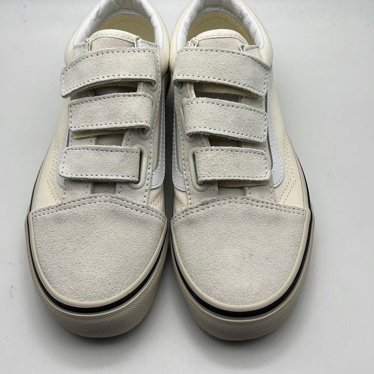 Beige deals velcro vans