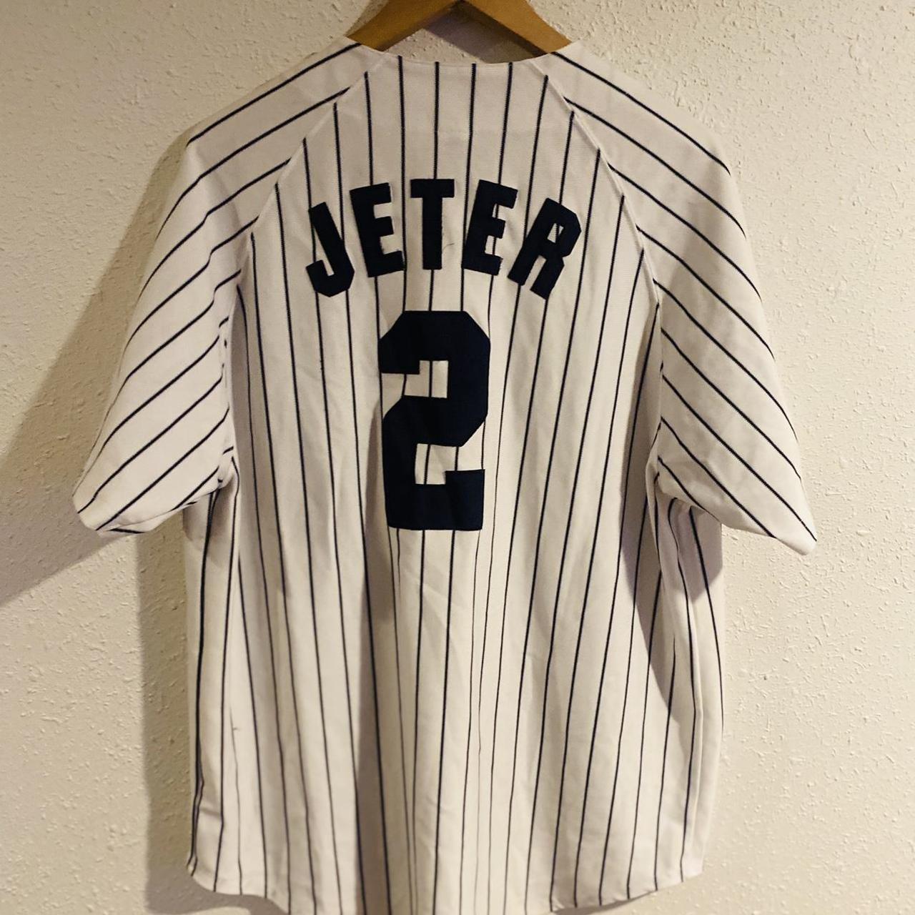 Vintage 90's New York Yankees Derek Jeter 2 Russell 