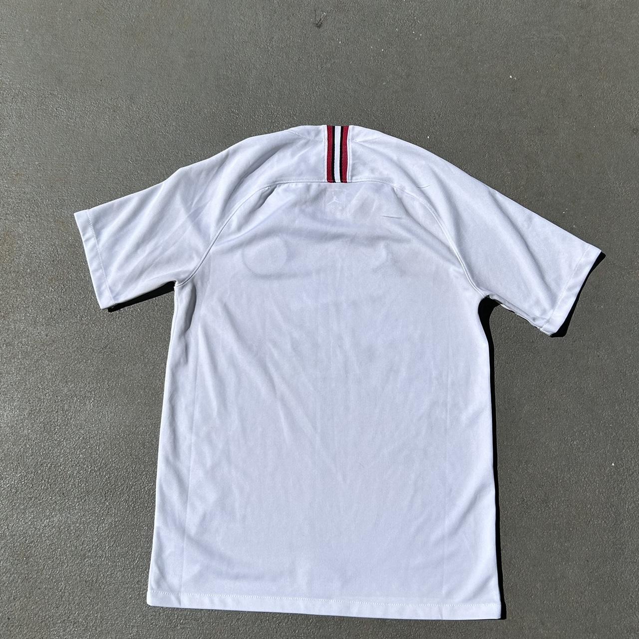 Jordan Men's White and Black T-shirt (3)